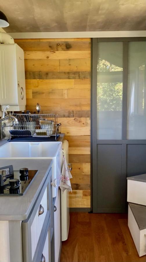 Jolie Tiny House Sous Les Grands Arbres Villa Cholet Kültér fotó